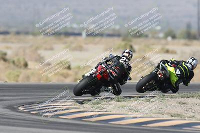 media/Oct-30-2025-Racers Edge (Thu) [[dabbdaf680]]/3-B Group/Session 1 (Turn 5)/